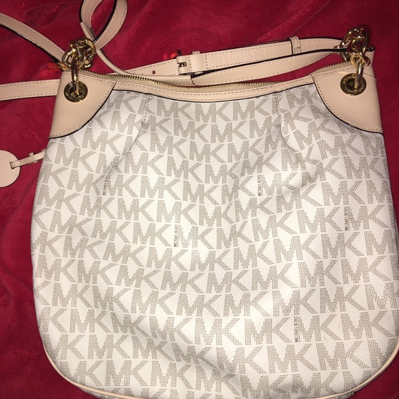 Michael Kors crossbody - Picture 3 of 6